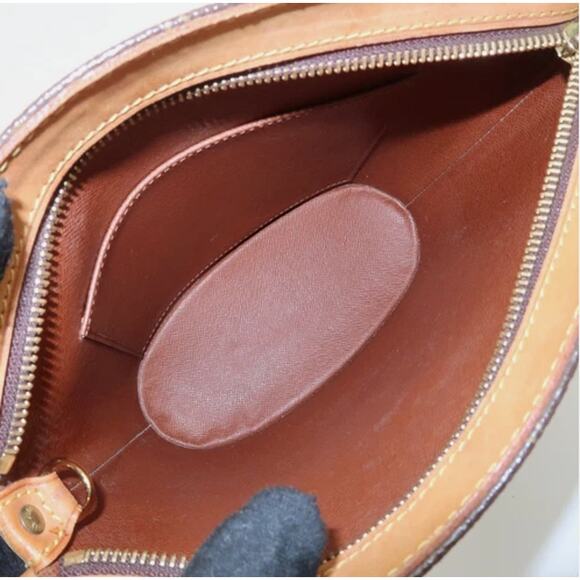 ⭐🔥AUTHENTIC🔥⭐Louis Vuitton Drouot Crossbody - Picture 13 of 15